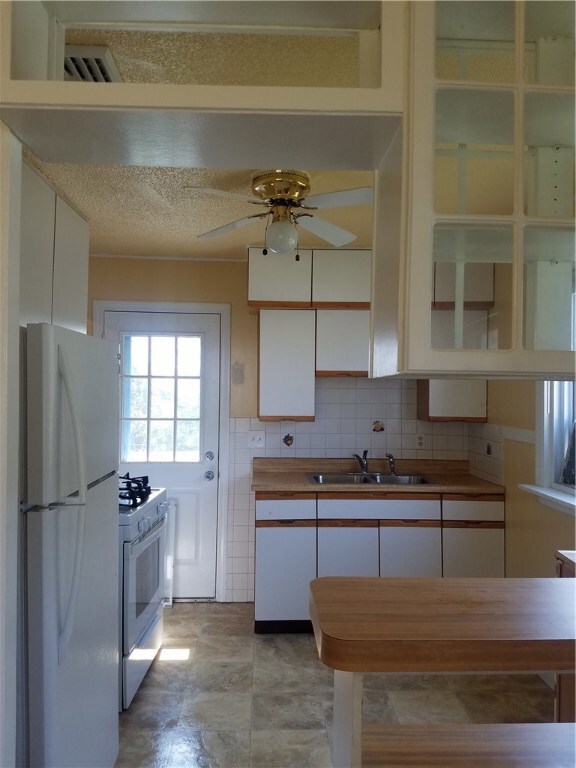 1 Bristol Rd unit A, Middletown, RI 02842 - photo 4