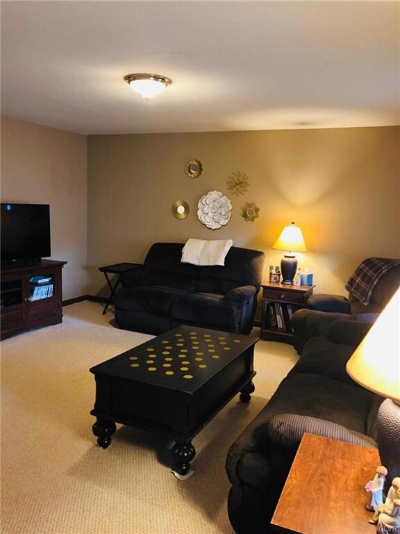 Spacious living room