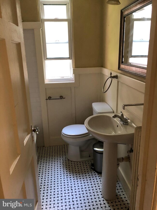 330 Lincoln Ave, Takoma Park, MD 20912 - photo 5