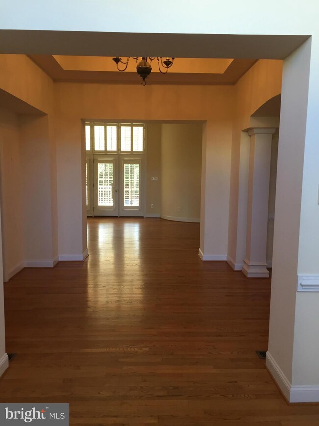 726 Constantine Ct, Warrenton, VA 20186 - photo 2