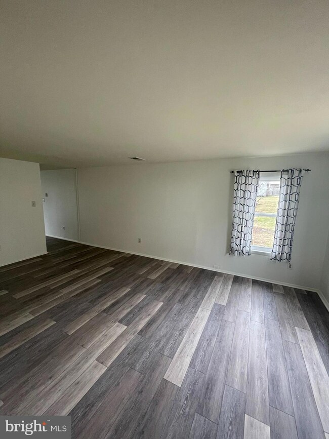 2517 East Ave, Sparrows Point, MD 21219 - photo 5