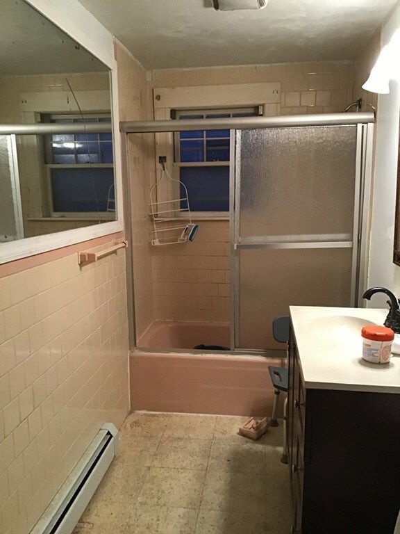 6 Ives St, Worcester, MA 01603 - photo 4