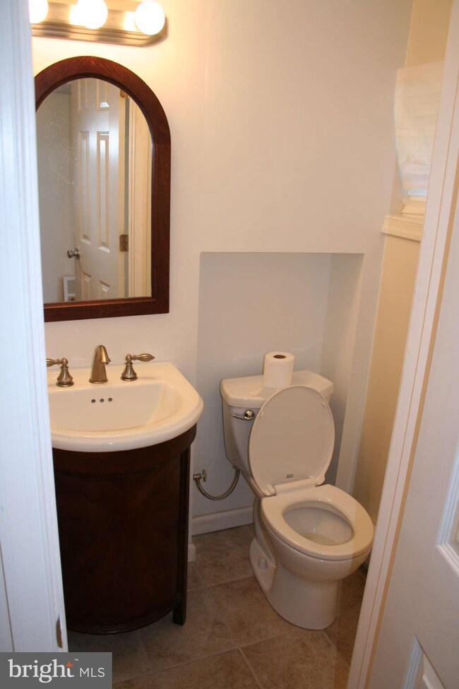 78 54th St SE, Washington, DC 20019 - photo 2