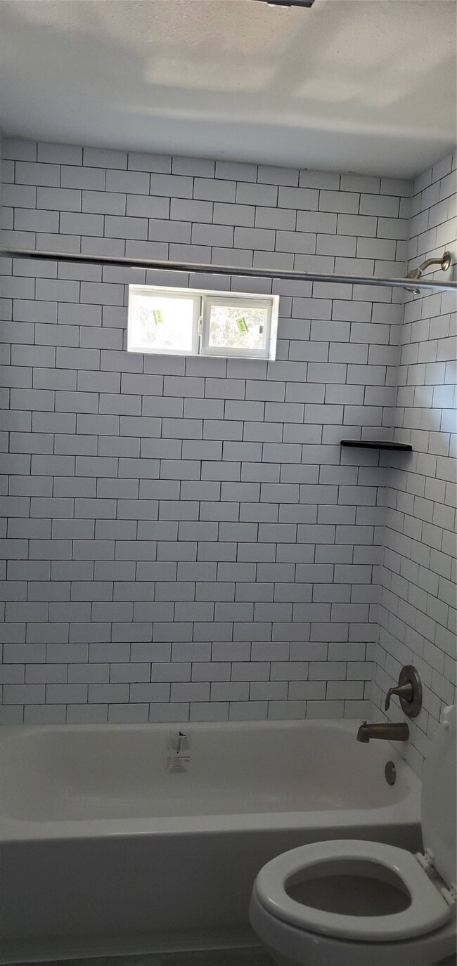 9535 Tower St, Houston, TX 77088 - photo 6