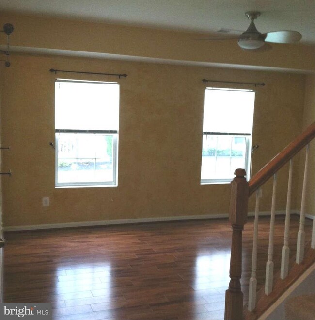 11125 Wortham Crest Cir unit 32C, Manassas, VA 20109 - photo 7