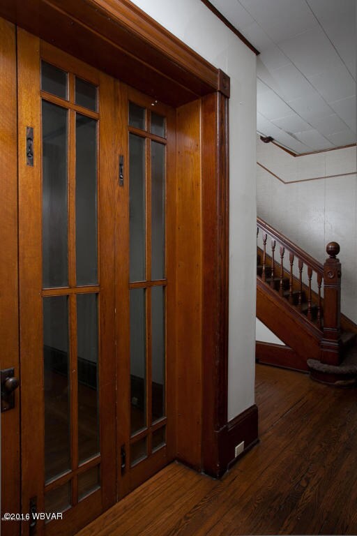 Doors to study SS