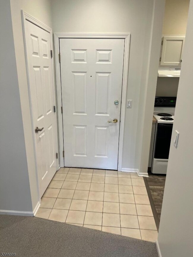 7321 Richmond Rd unit 321, West Milford, NJ 07480 - photo 2