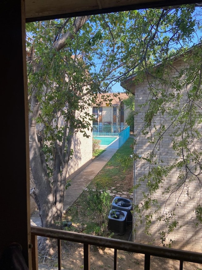 100 E Hillside Rd unit 203, Laredo, TX 78041 - photo 7