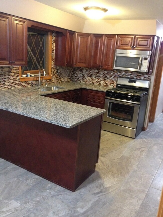 6148 S Major Ave, Chicago, IL 60638 - photo 3