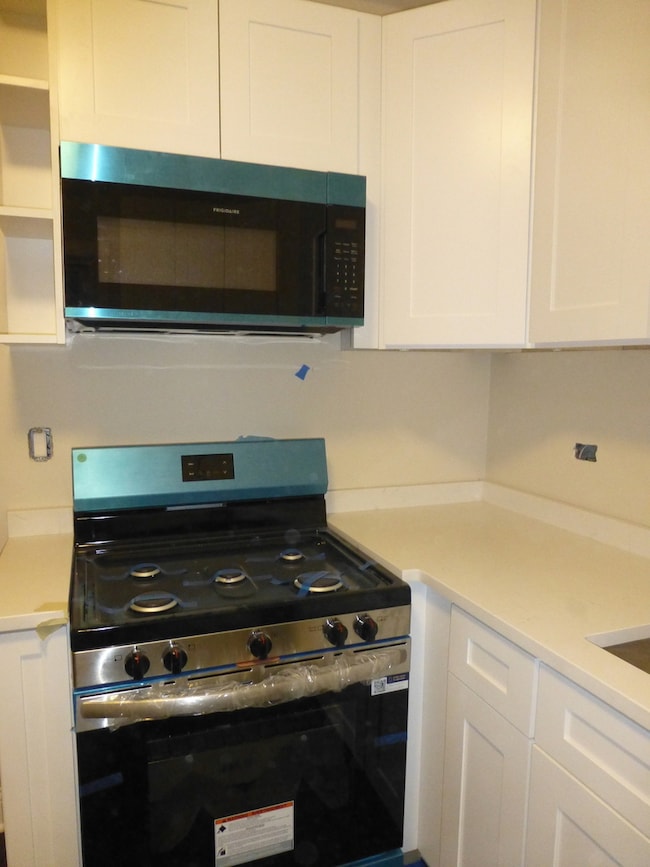 9016 Southview Ave, Brookfield, IL 60513 - photo 3