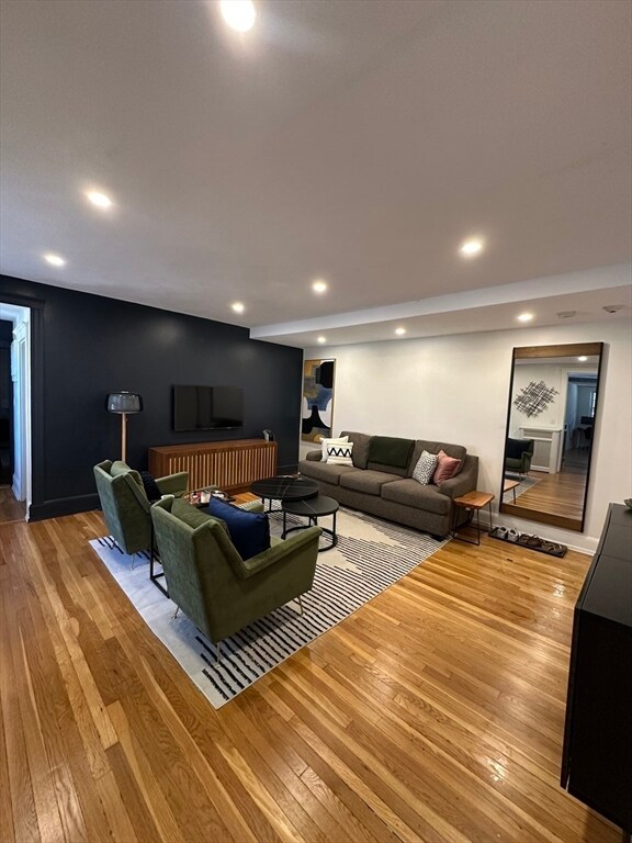 124 Sutherland Rd unit 4, Brighton, MA 02135 - photo 2