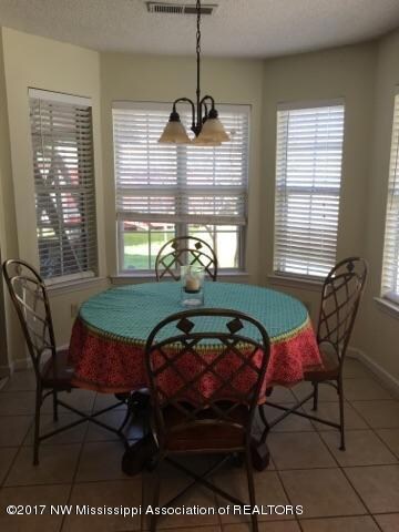 Eat-In Area