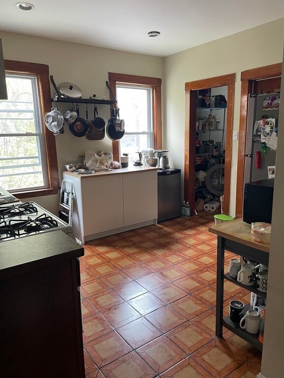 32 Westmount Ave unit 2, West Roxbury, MA 02132 - photo 5