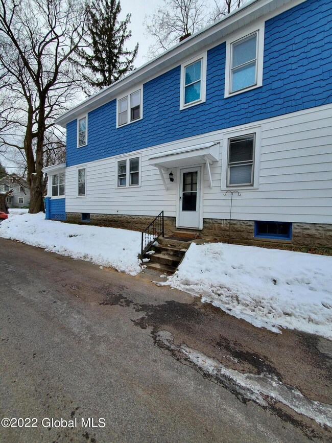 261 N Ballston Ave unit 1, Schenectady, NY 12302 - photo 2