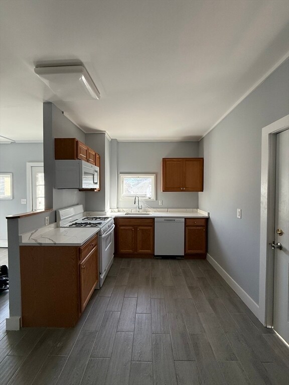 24 Home St unit 2, Beverly, MA 01915 - photo 2