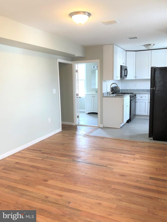 117 E Broad St unit 2F, Palmyra, NJ 08065 - photo 3