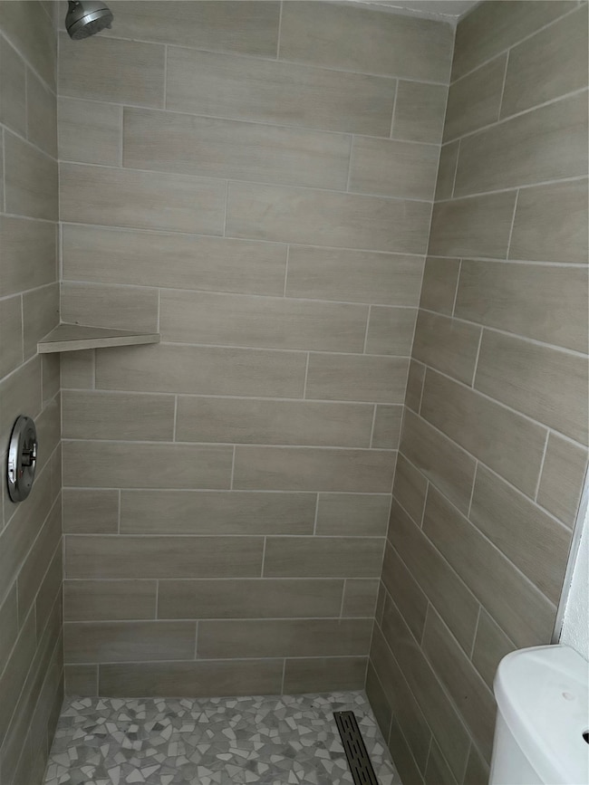 919 Brooks Ave, Rosenberg, TX 77471 - photo 6