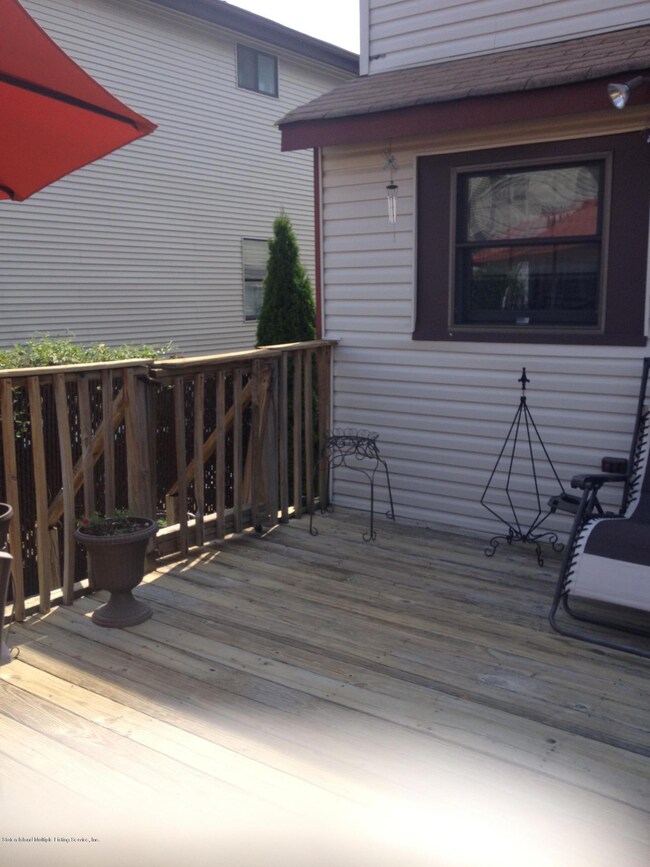 277 Elverton Ave, Staten Island, NY 10308 - photo 3