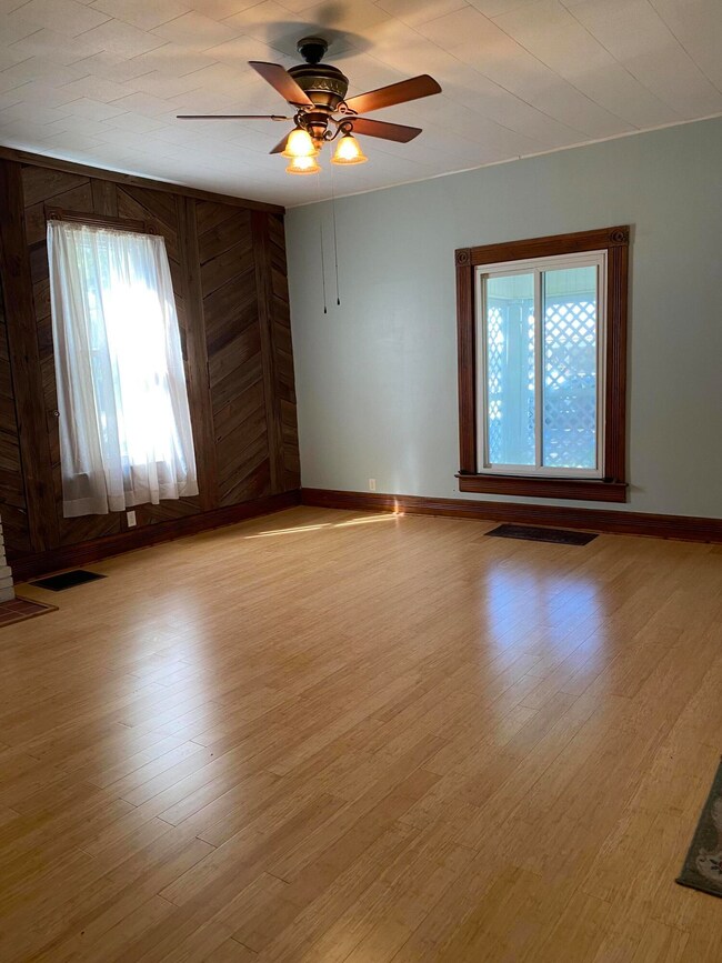 318 Brooklyn Ave, Sidney, OH 45365 - photo 4