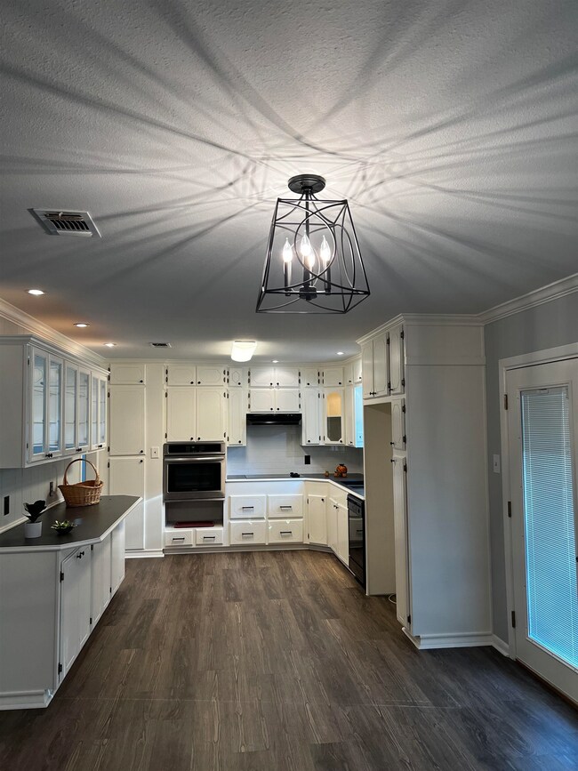 3909 Wood St, Texarkana, TX 75503 - photo 6