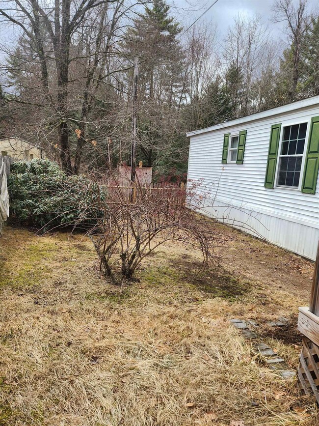 106 Lat Ln, Swanzey, NH 03446 - photo 3