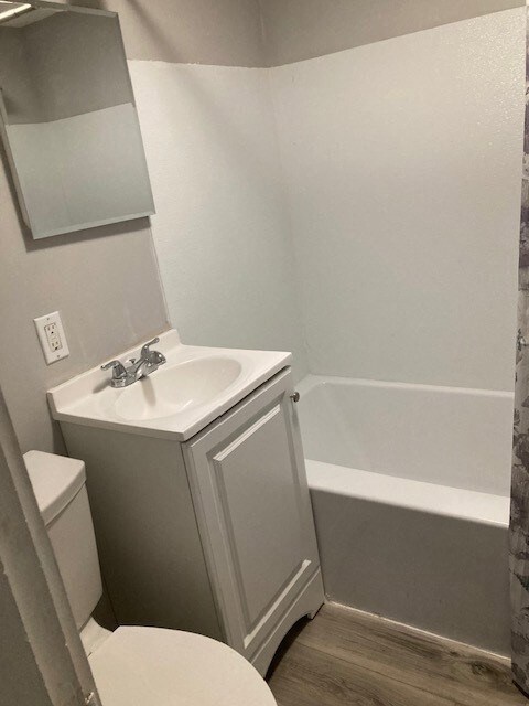 21 Amherst St, Ludlow, MA 01056 - photo 5