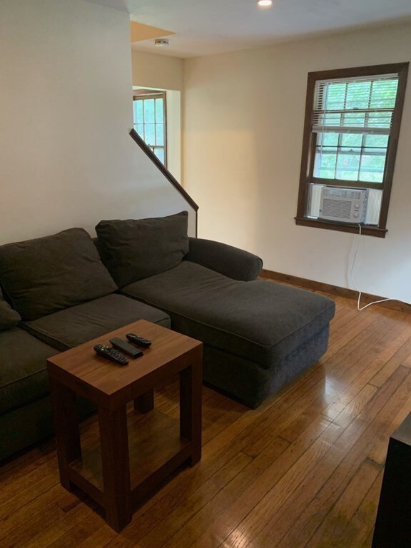 8 Hemlock Rd, Hingham, MA 02043 - photo 2