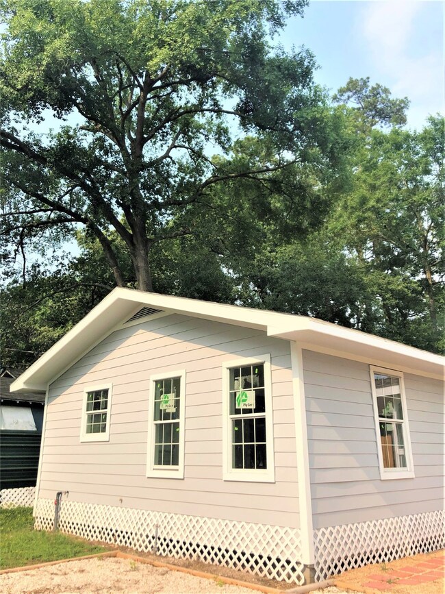 6618 Bethune Dr, Houston, TX 77091 - photo 6