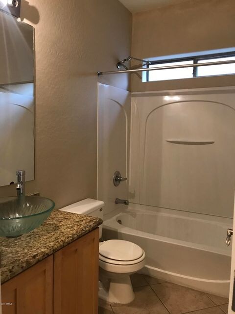 DS Bathroom
