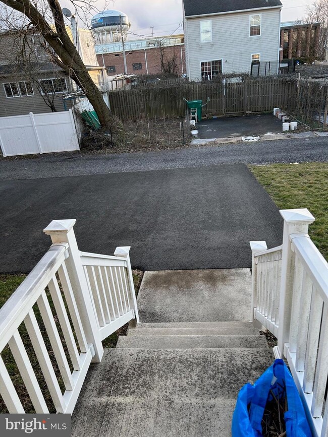 402 Acorn St unit B, Lansdale, PA 19446 - photo 6