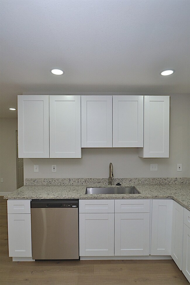 6714 Weston St, Houston, TX 77021 - photo 7