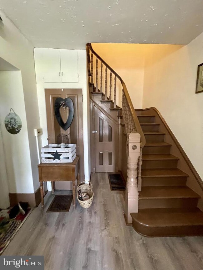 114 E 6th Ave unit 2, Conshohocken, PA 19428 - photo 3