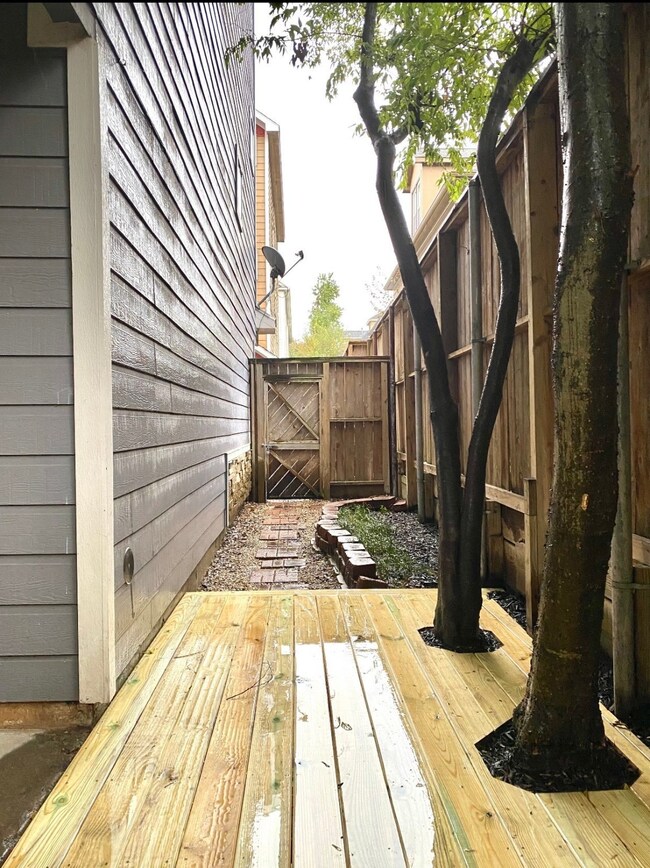 NEW Outdoor Decking
