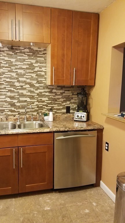 5 Tara Dr unit 4, Weymouth, MA 02188 - photo 3