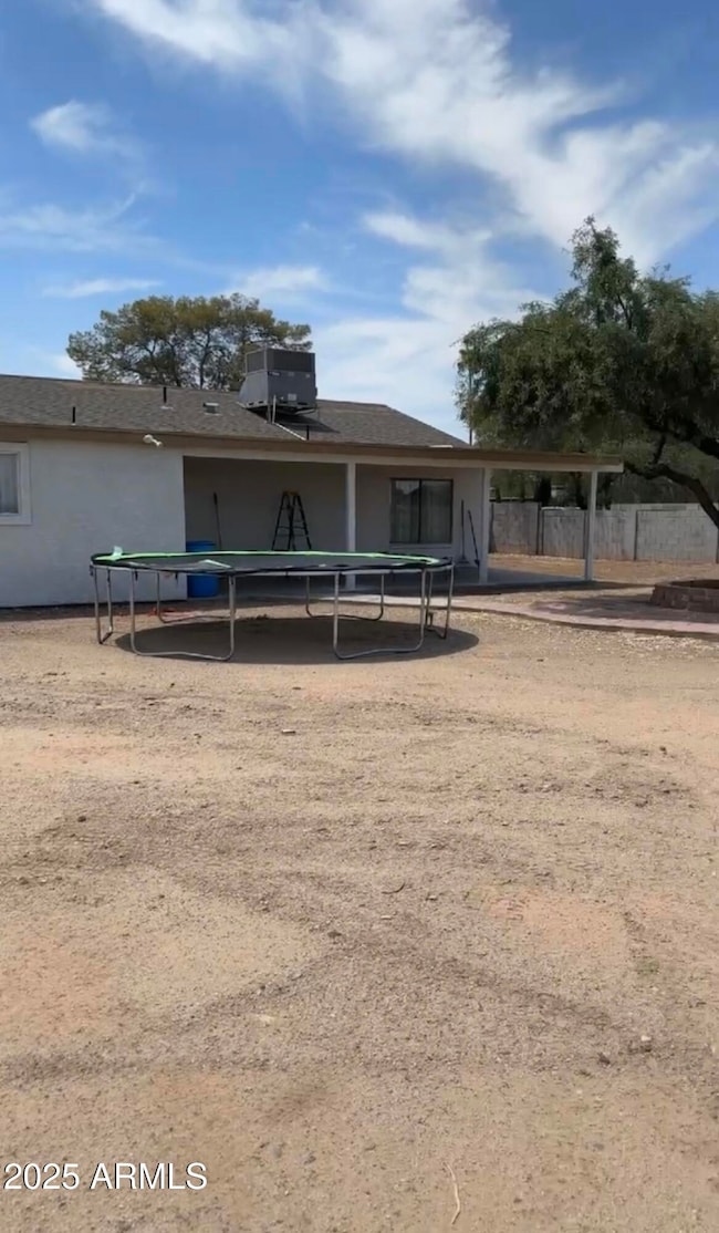 3935 N Del Monte Dr