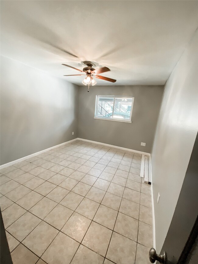1851 W Main St unit 1, Houston, TX 77098 - photo 7