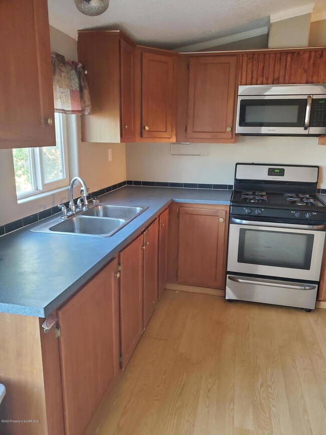 211 Desert Rose Trail, Farmington, NM 87401 - photo 4