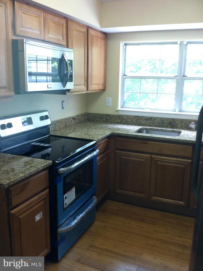 12278 Stevenson Ct unit 12278, Woodbridge, VA 22192 - photo 4