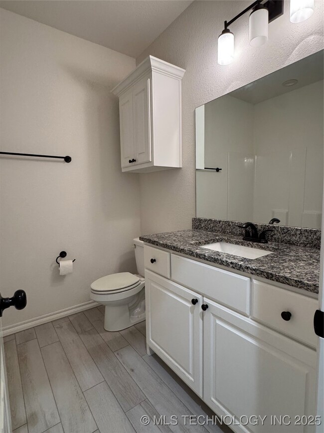 14083 S Lansing Ave, Glenpool, OK 74033 - photo 5