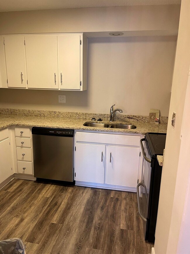 Middleborough Condominiums, Columbia, SC 29204 - photo 2