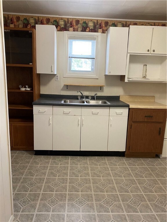 Spacious kitchen