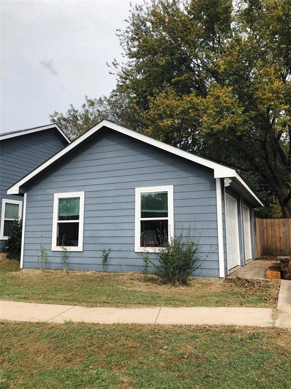 3005 Stafford Dr, Denison, TX 75020 - photo 4