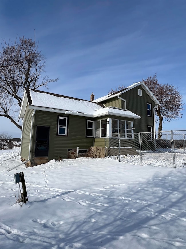 W841 Pete Reak Rd, Randolph, WI 53956 - photo 4