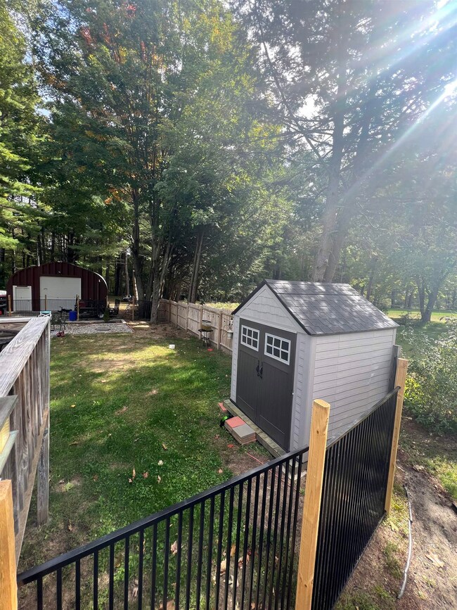 99 Lawrence Rd, Salem, NH 03079 - photo 6