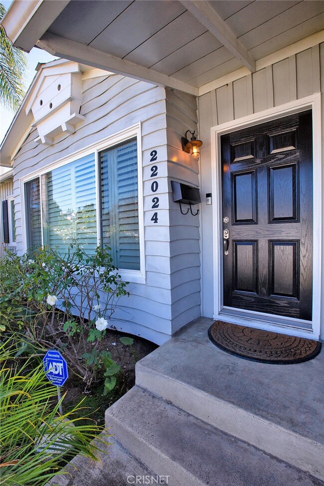 22024 Galvez St, Woodland Hills, CA 91364 - photo 4