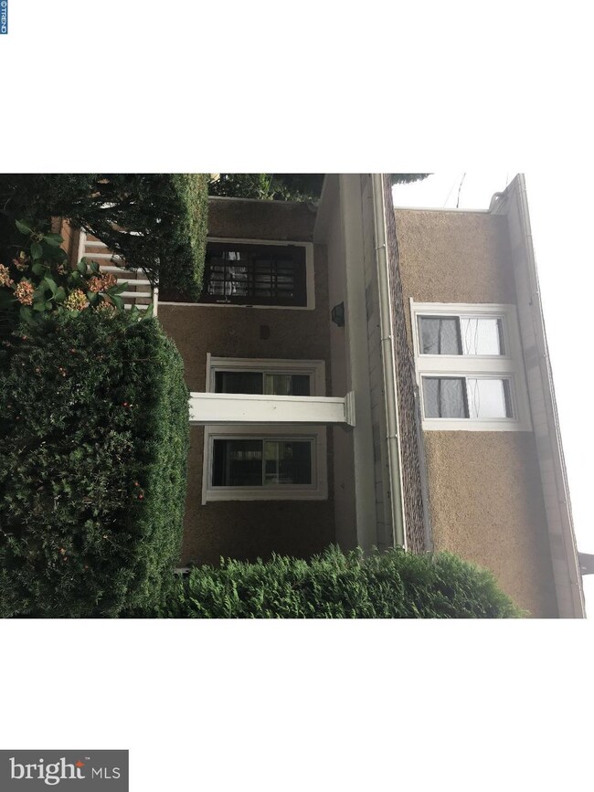 332 E Butler Ave, Ambler, PA 19002 - photo 2