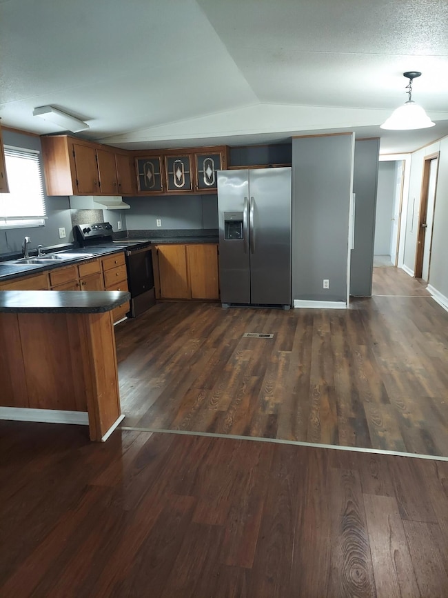 2221 Rifle Range Rd, Mount Pleasant, SC 29466 - photo 2