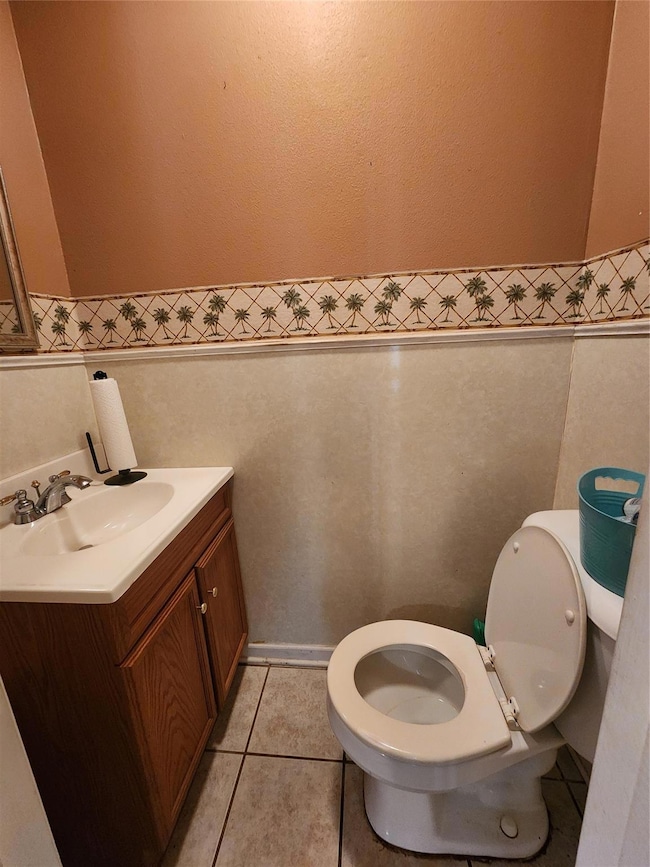 Family Room Half Bath
