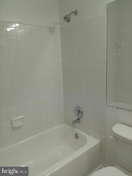 10503 Greta Lynn Ct, Fredericksburg, VA 22407 - photo 7