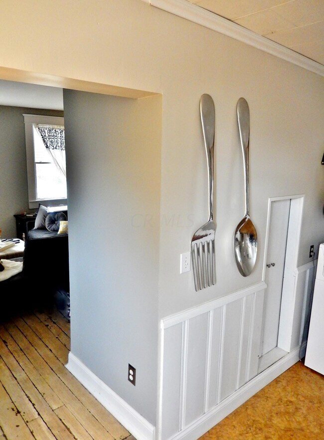 871 S Lazelle St, Columbus, OH 43206 - photo 7